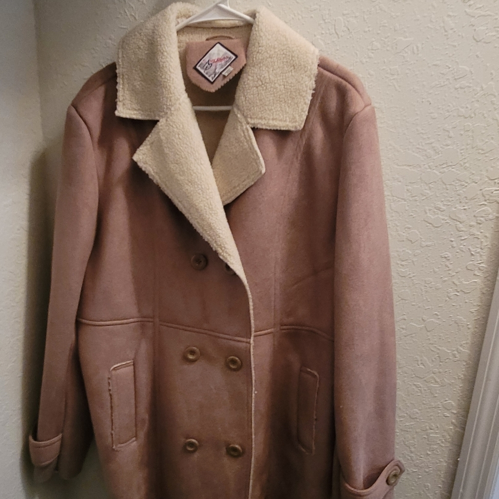 American Outdoorsman suede coat/fleece lining
